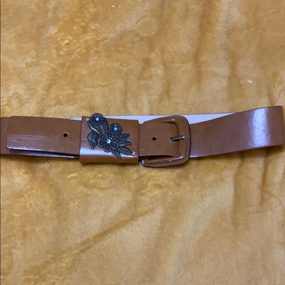 Betsey Johnson belt size large